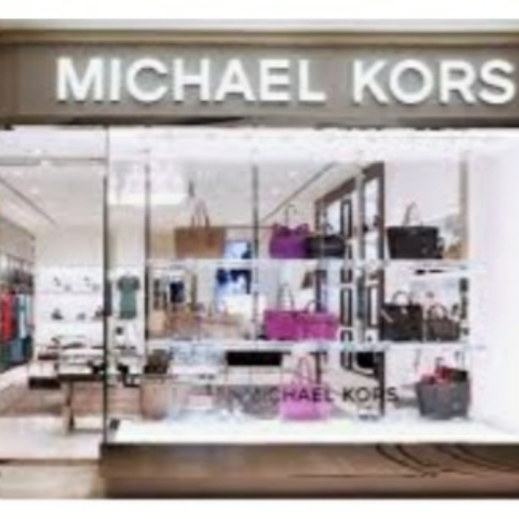 NEW 💯 Michael Kors Hailee Satchel In Fawn - Picture 11 of 16